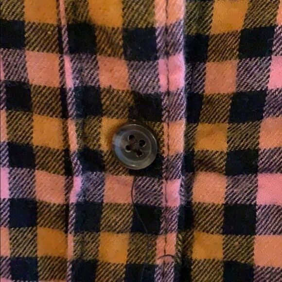 OLD NAVY Plaid Flannel Button down Size L Petite - Picture 3 of 7